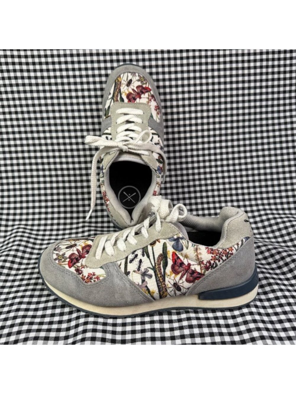 Inkkas Monterey Jogger Butterfly Sneakers Womens 6 Gray Suede Floral Canvas Shoe